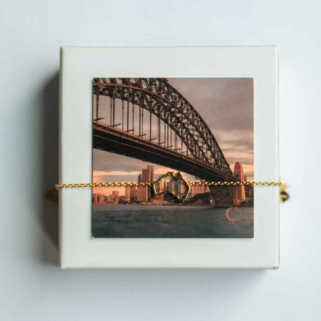 Australia map bracelet in gold The Place