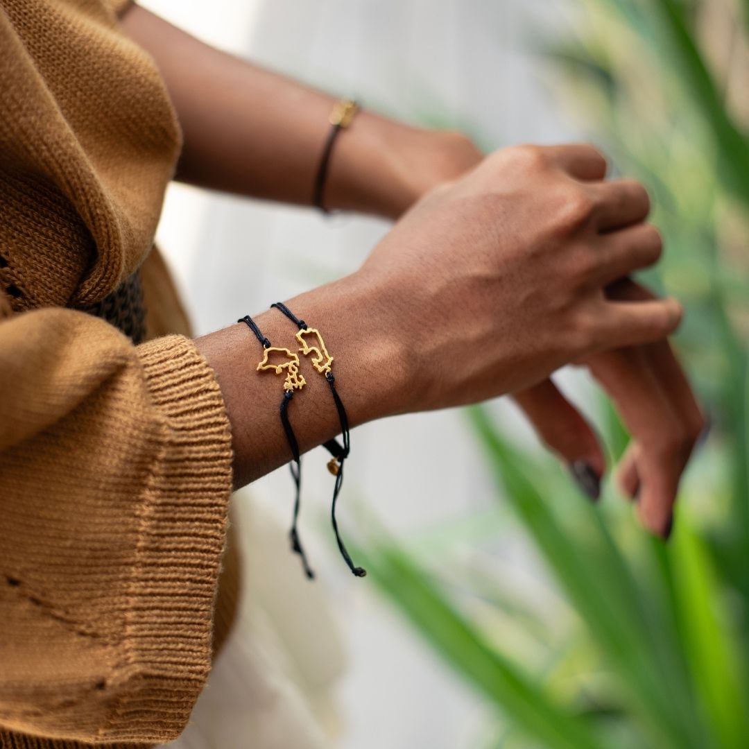 Canada map friendship bracelet gold