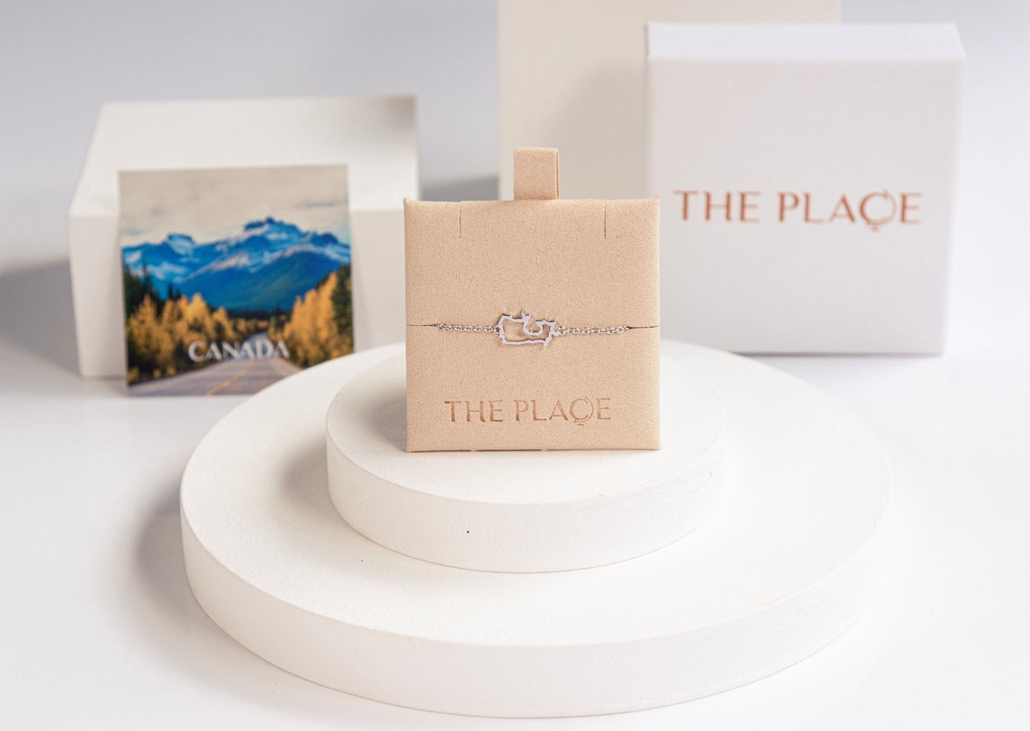 Canada map bracelet in silver