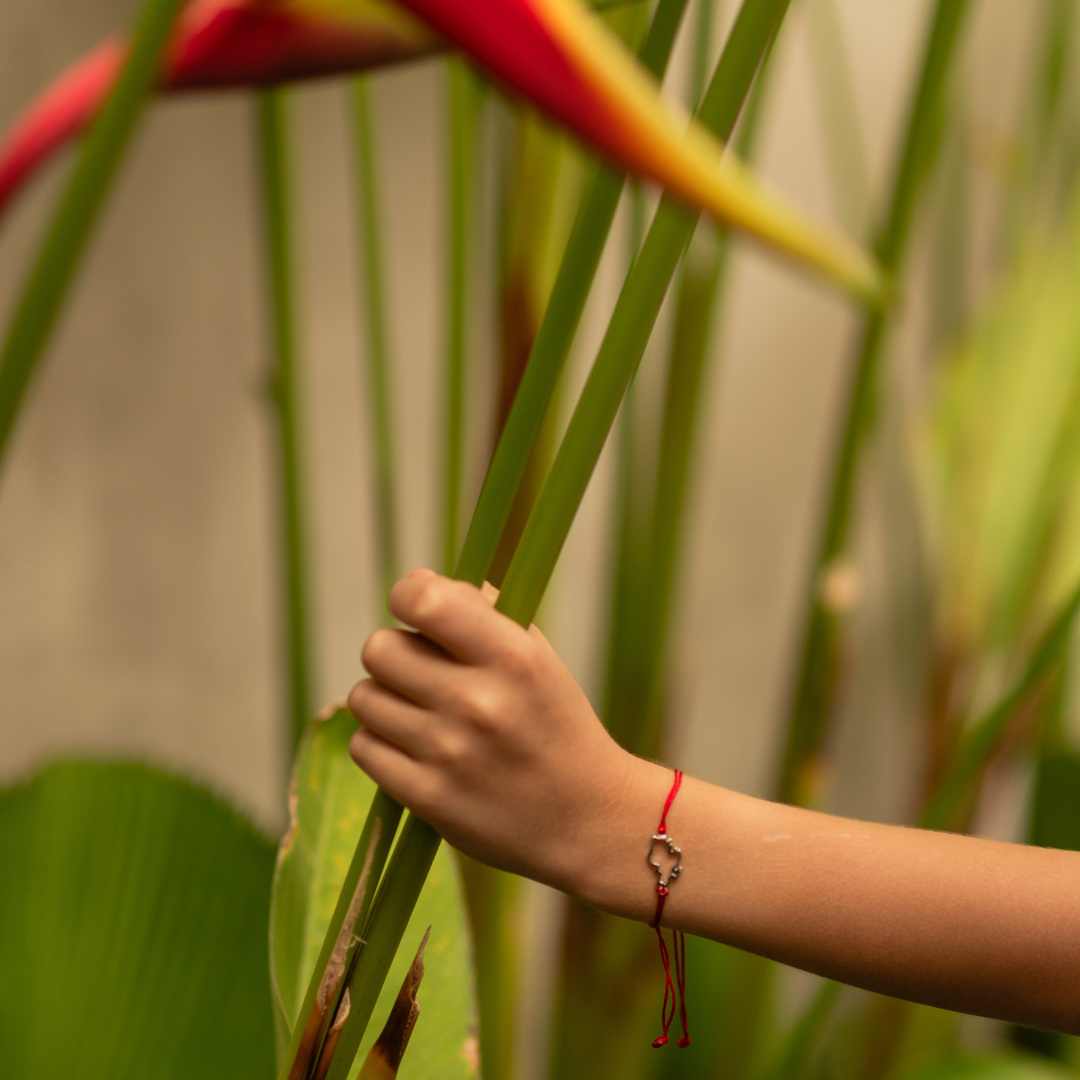 Red and gold singapore map bracelet